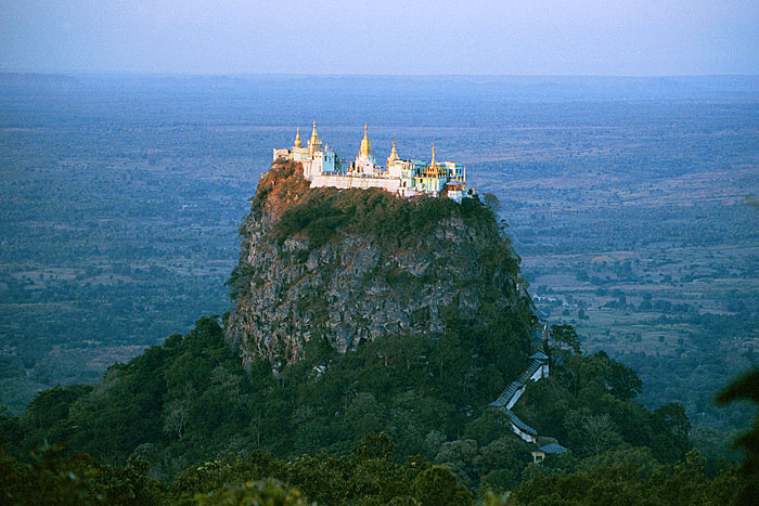 Essential Myanmar Tour – 12 Days