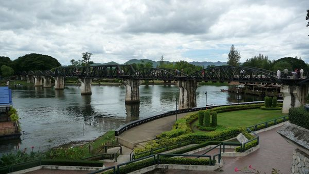 Floating market - River Kwai - Tiger temple