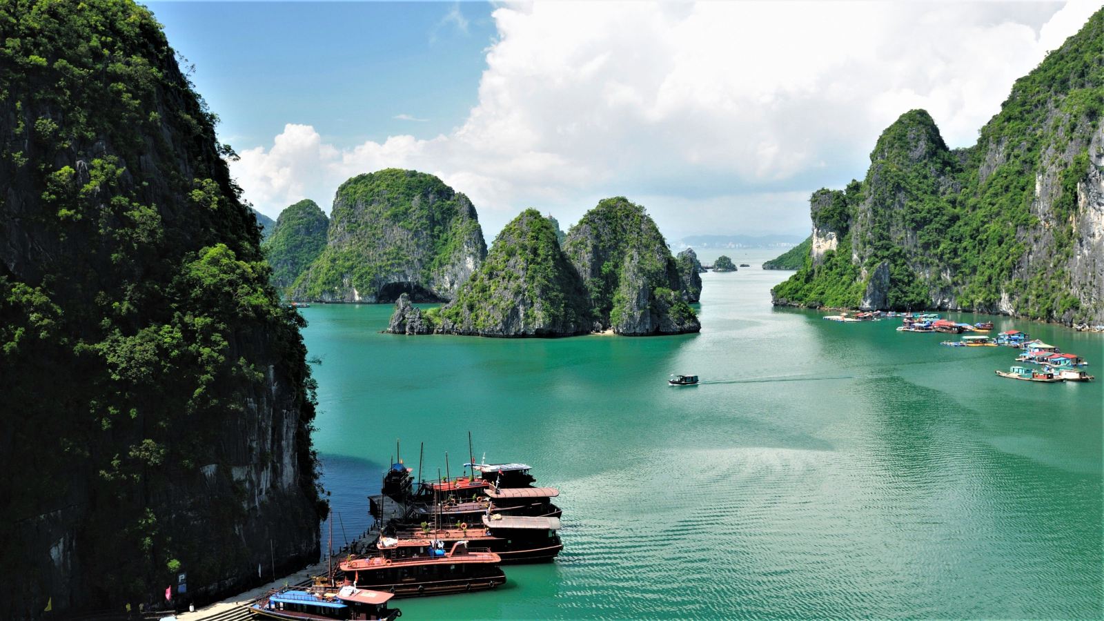 11 Day Vietnam historic cities and Halong Bay 