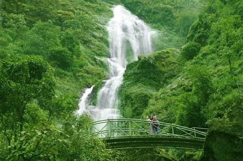Vietnam tours with Sapa Challenge Tour 