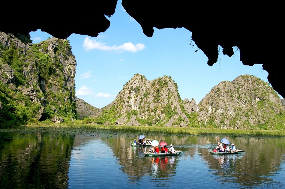 Vietnam beauty in 7 Day package  Tam Coc 