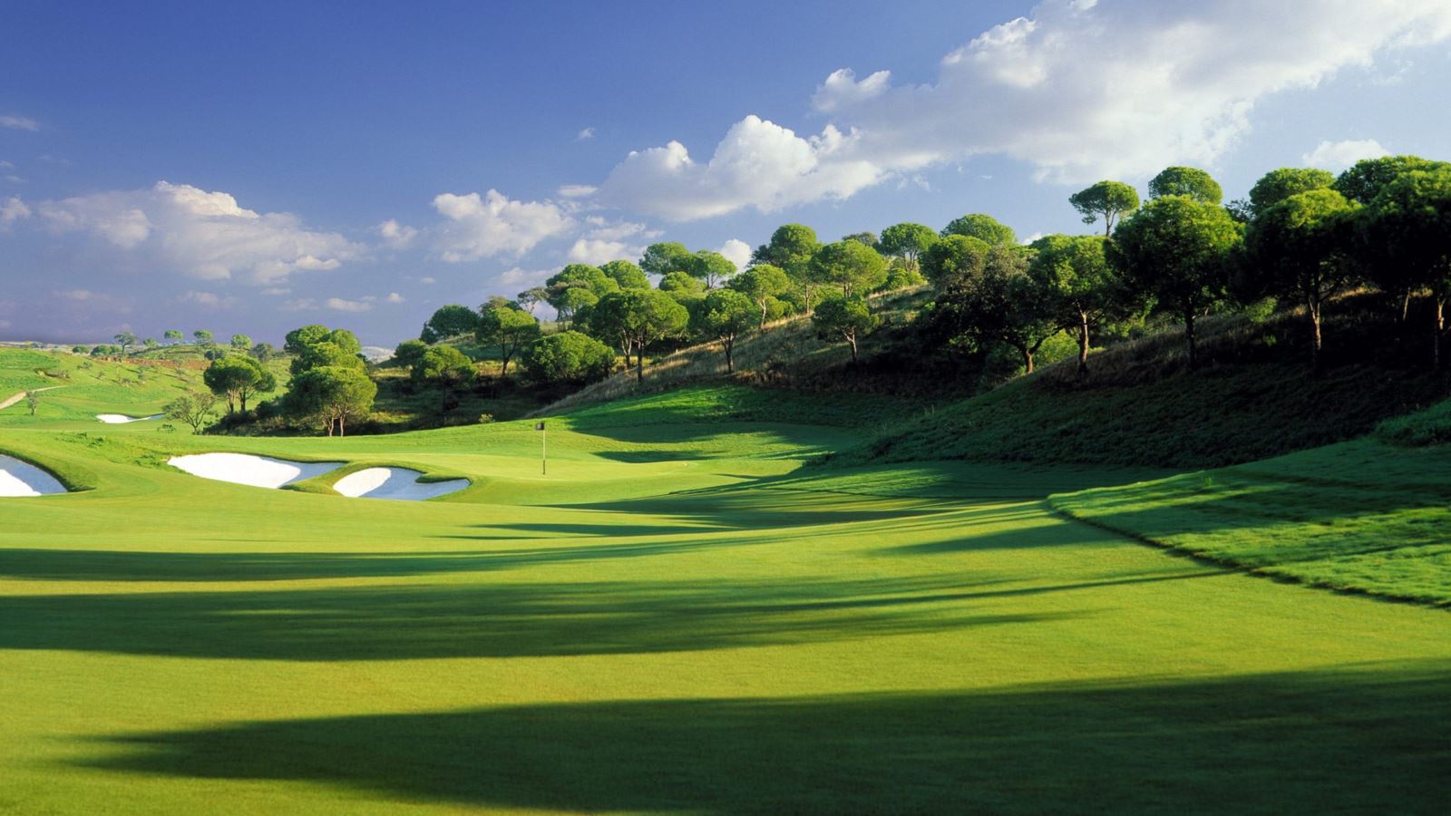 Hanoi Golf Stopover - Vietnam golf tour, Vietnam golf tours 2