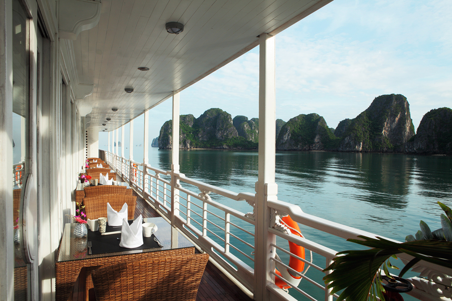 Discover the Beauty of Central Vietnam 5 day adventure