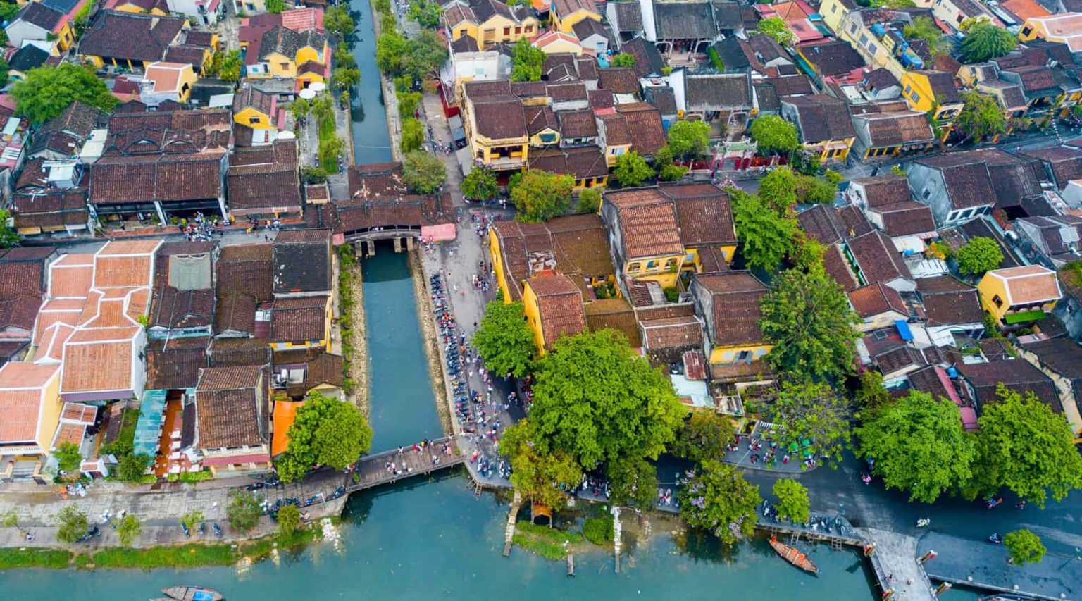 Vietnam Explorer Tour - Hoi an town