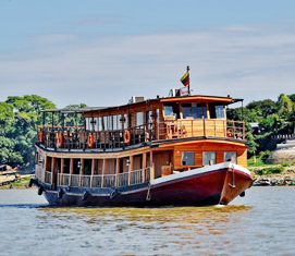 Cruise in Myanmar