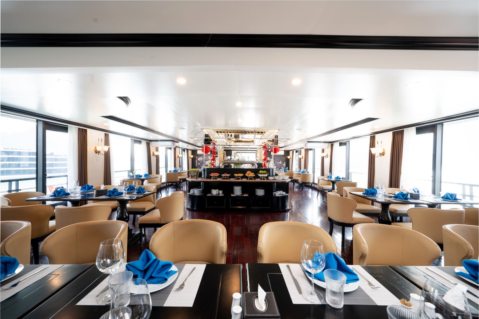 DRAGON PREMIER CRUISE Halong Bay - Lan Ha Bay 8