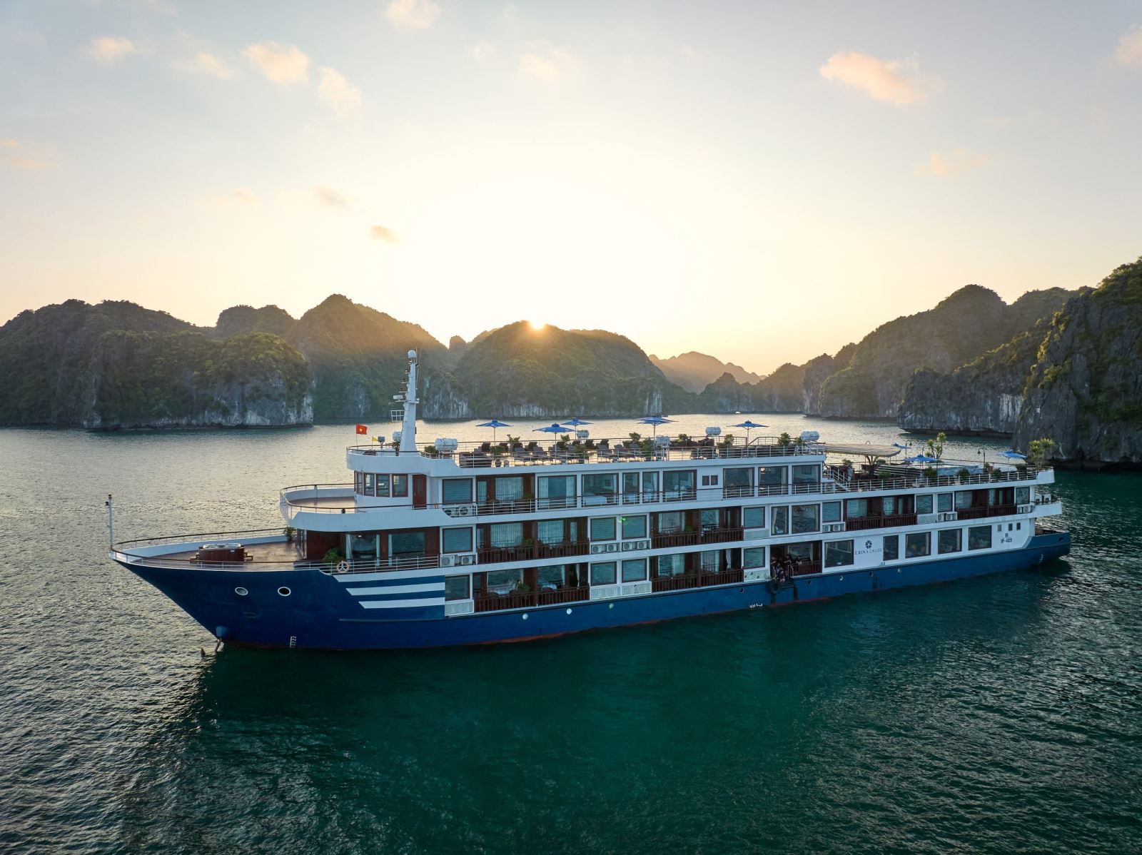 ERINA CRUISE 5 star Halong Bay Cruise