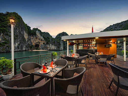La Pandora Boutique Cruise on Halong Bay  8