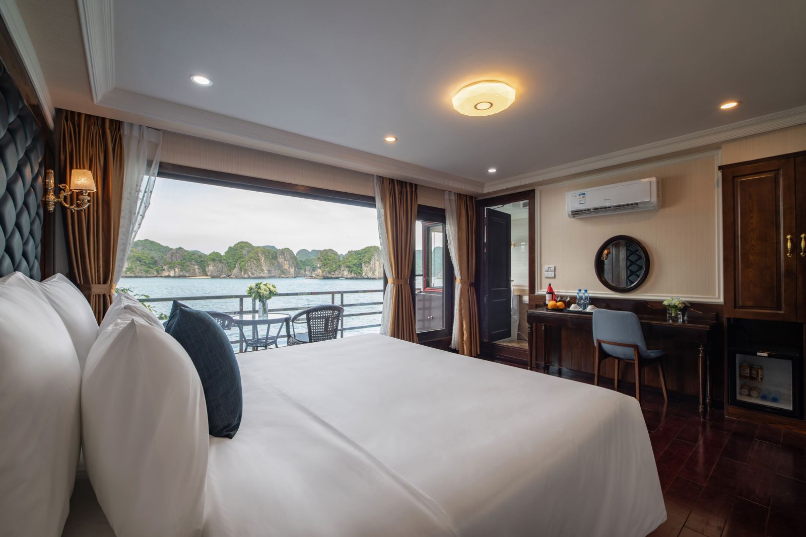 Halong Bay Cruise - La pandora ⭐⭐⭐⭐ 6