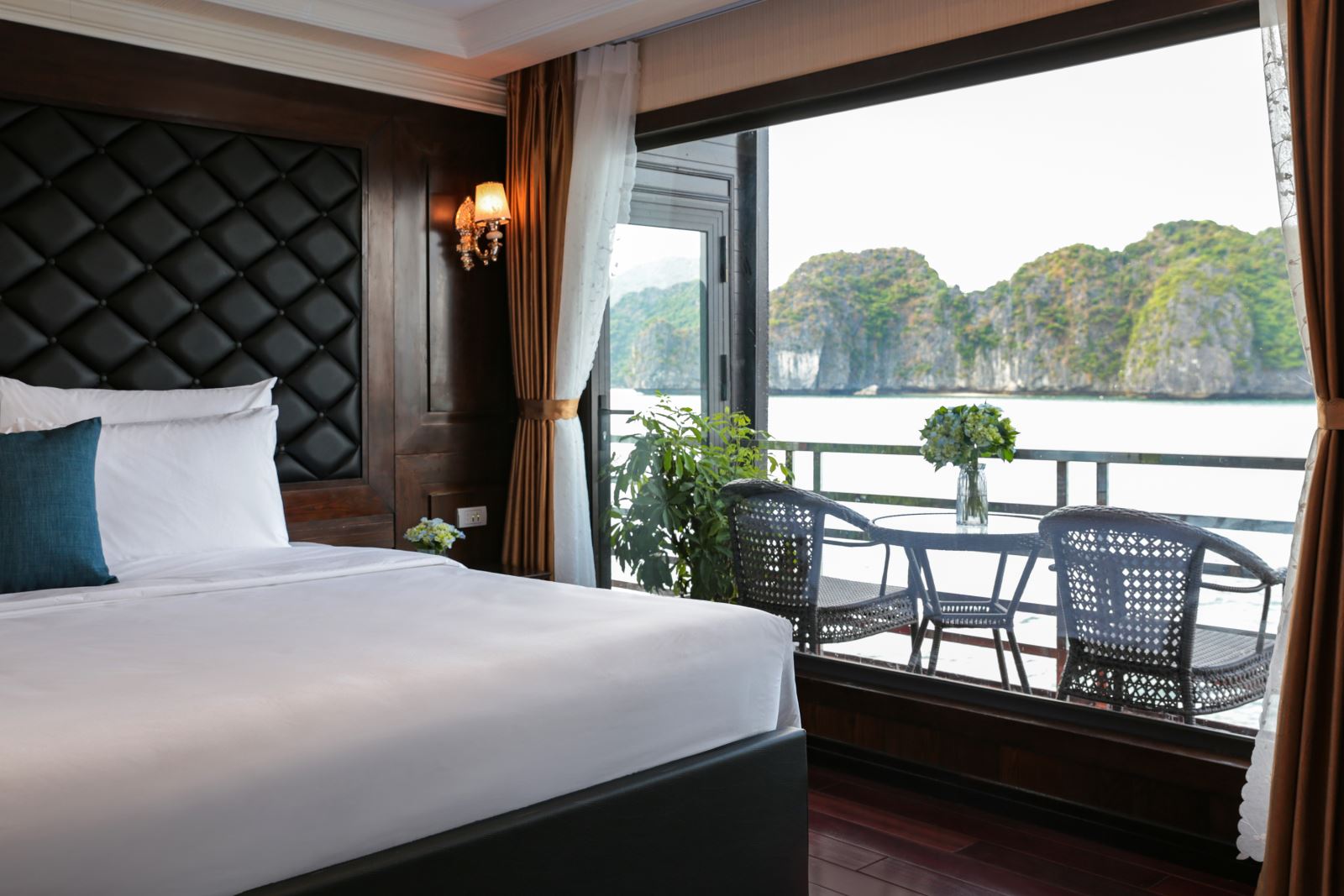 Halong Bay Cruise - La pandora ⭐⭐⭐⭐ 4