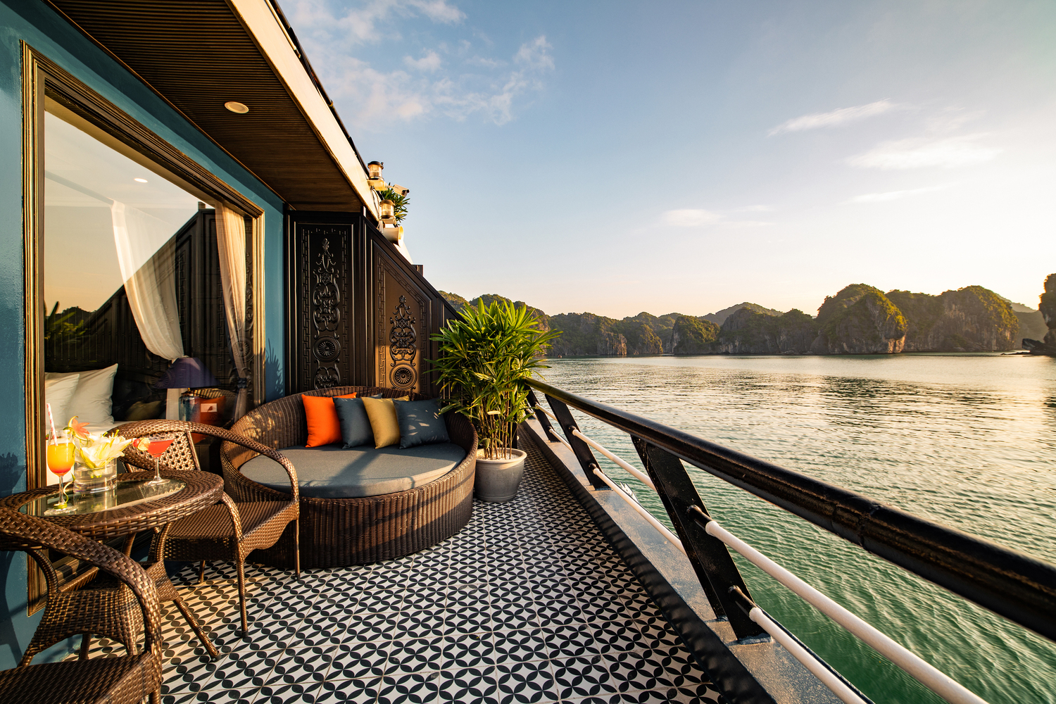 Halong Bay 2D1N on Rosy Cruise Lan Ha Bay 