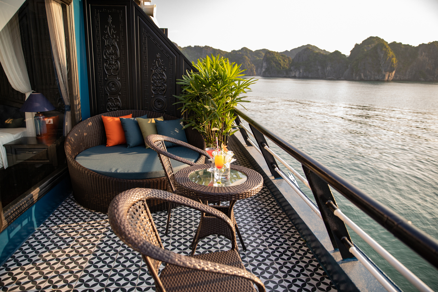 Halong Bay 2D1N on Rosy Cruise Lan Ha Bay 