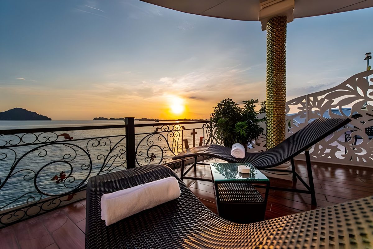 Halong Bay Verdure lotus grandeur Cruise 2 days 1 night ⭐⭐⭐⭐⭐ 5