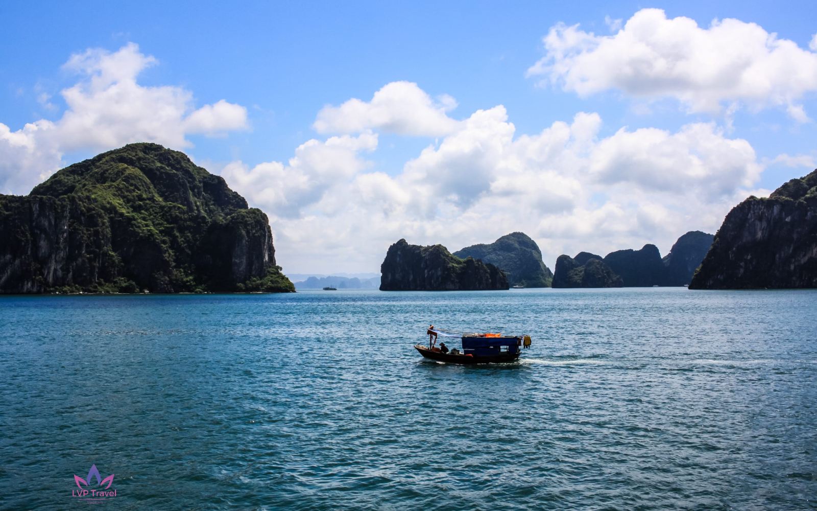 VIETNAM AND CAMBODIA Package Tour - IN 5 DAYS 4 NIGHTS 4